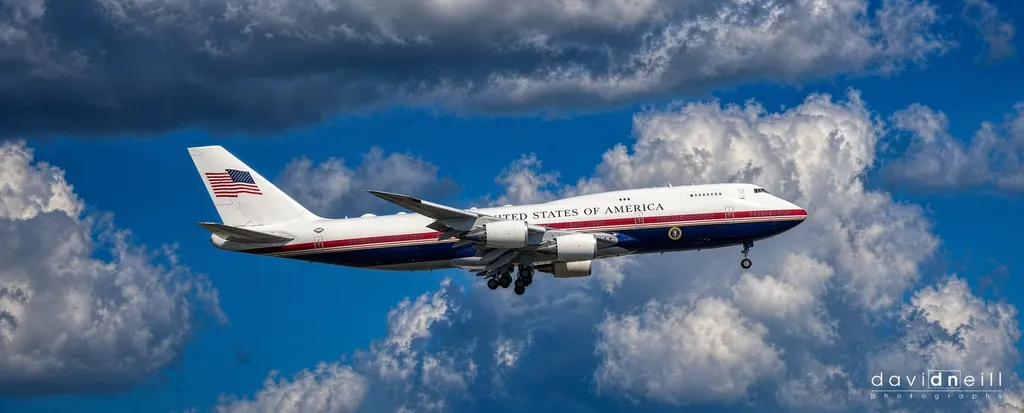 Air Force One on approach to DFW