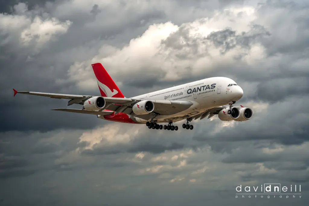 Qantas A380 on approach to DFW